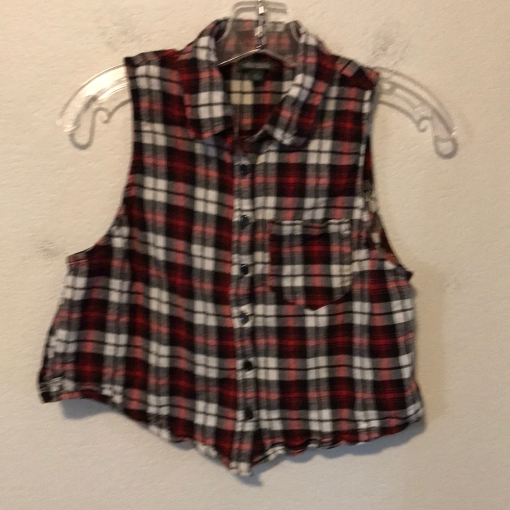 WILD FABLE SLEEVELESS GIRLS SIZE M SHIRT PLAID GREAT CONDITION!